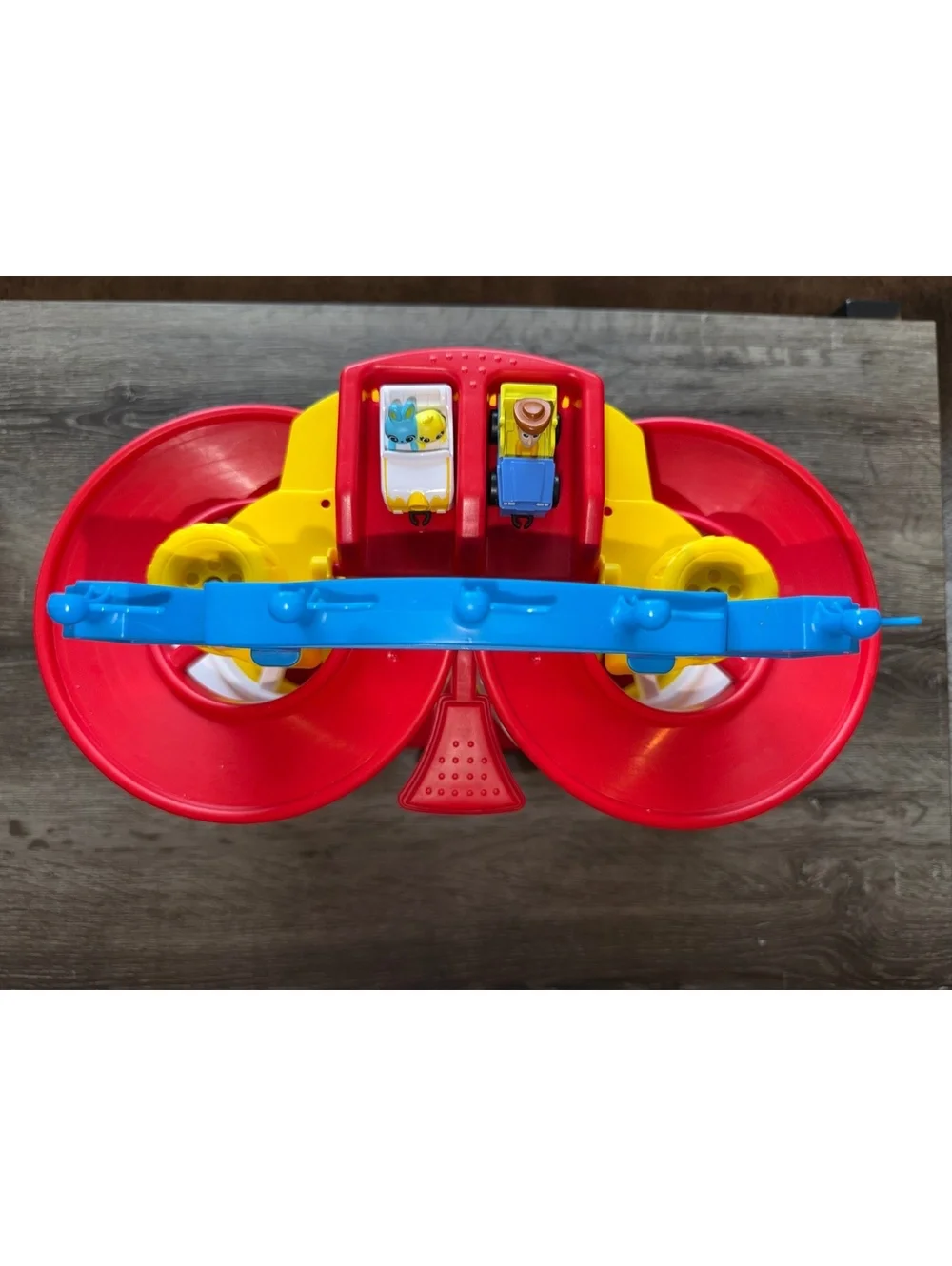 Disney Pixar Toy Story 4 Carnival Spiral Speedway Playset Mattel 2018 + 2 Cars